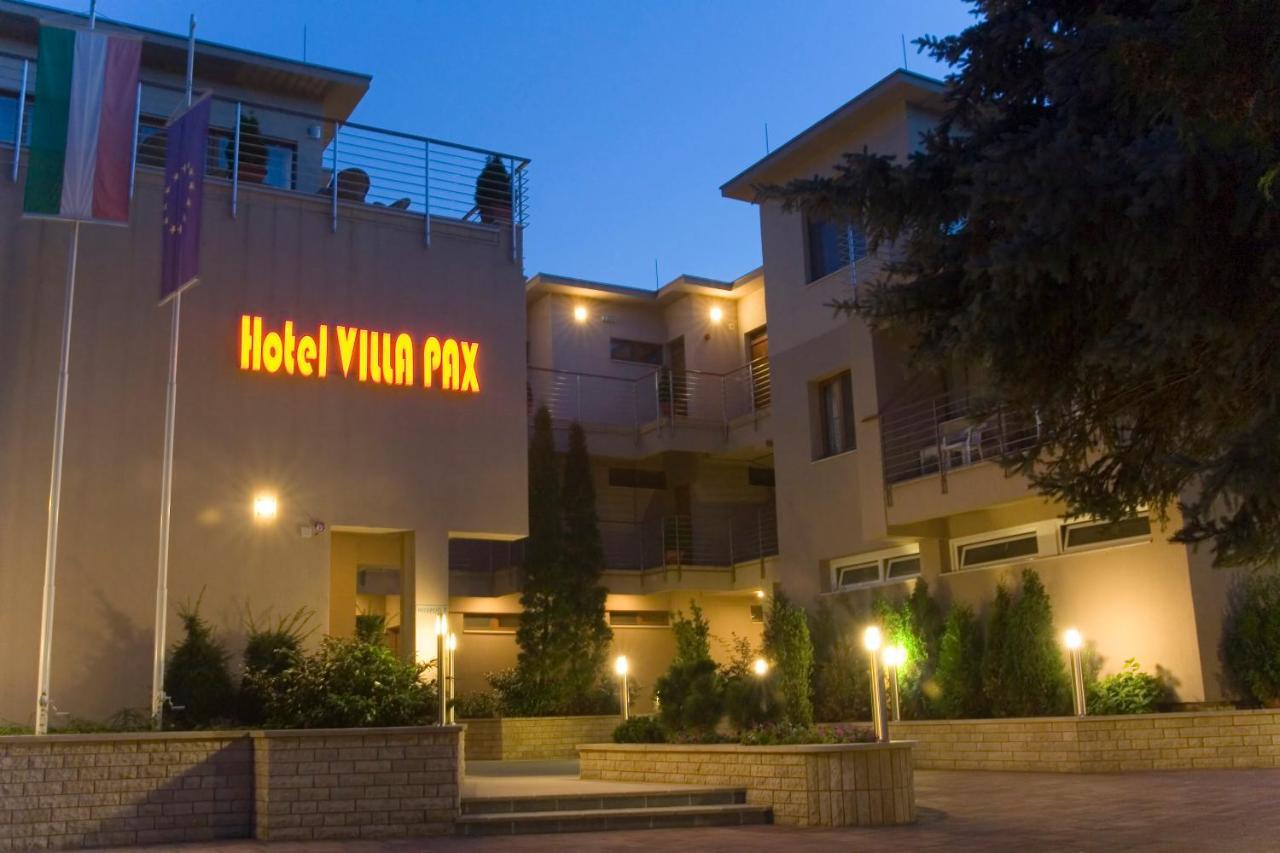 Hotel Villa Pax Balatonalmadi Ngoại thất bức ảnh